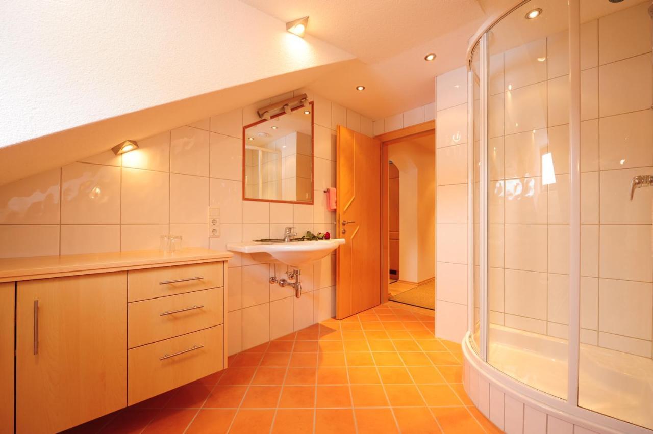 Bed and Breakfast Haus Enzian Sankt Anton am Arlberg Habitación foto