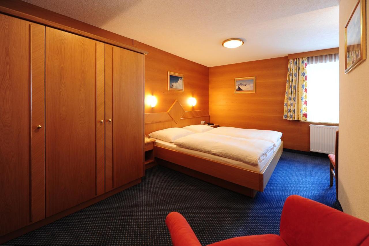 Bed and Breakfast Haus Enzian Sankt Anton am Arlberg Habitación foto