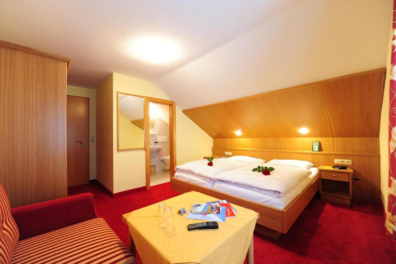 Bed and Breakfast Haus Enzian Sankt Anton am Arlberg Habitación foto