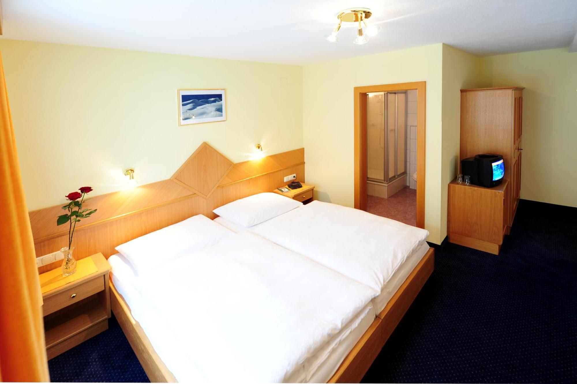 Bed and Breakfast Haus Enzian Sankt Anton am Arlberg Exterior foto